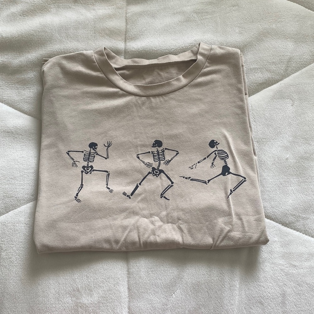 oversized graphic tshirt